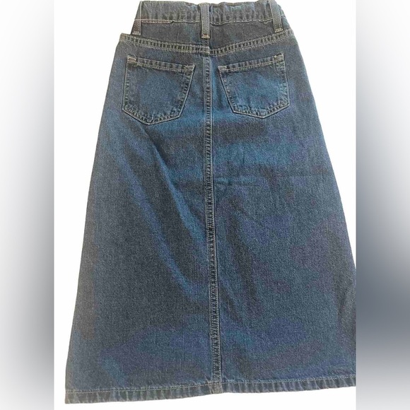 Forever 21‎ Kids, girls size 5/6 blue denim midi skirt - Picture 4 of 5